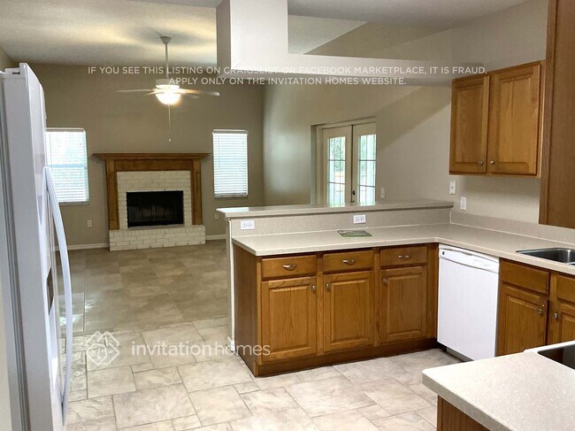 Foto del edificio - 4113 Rayburn Rd