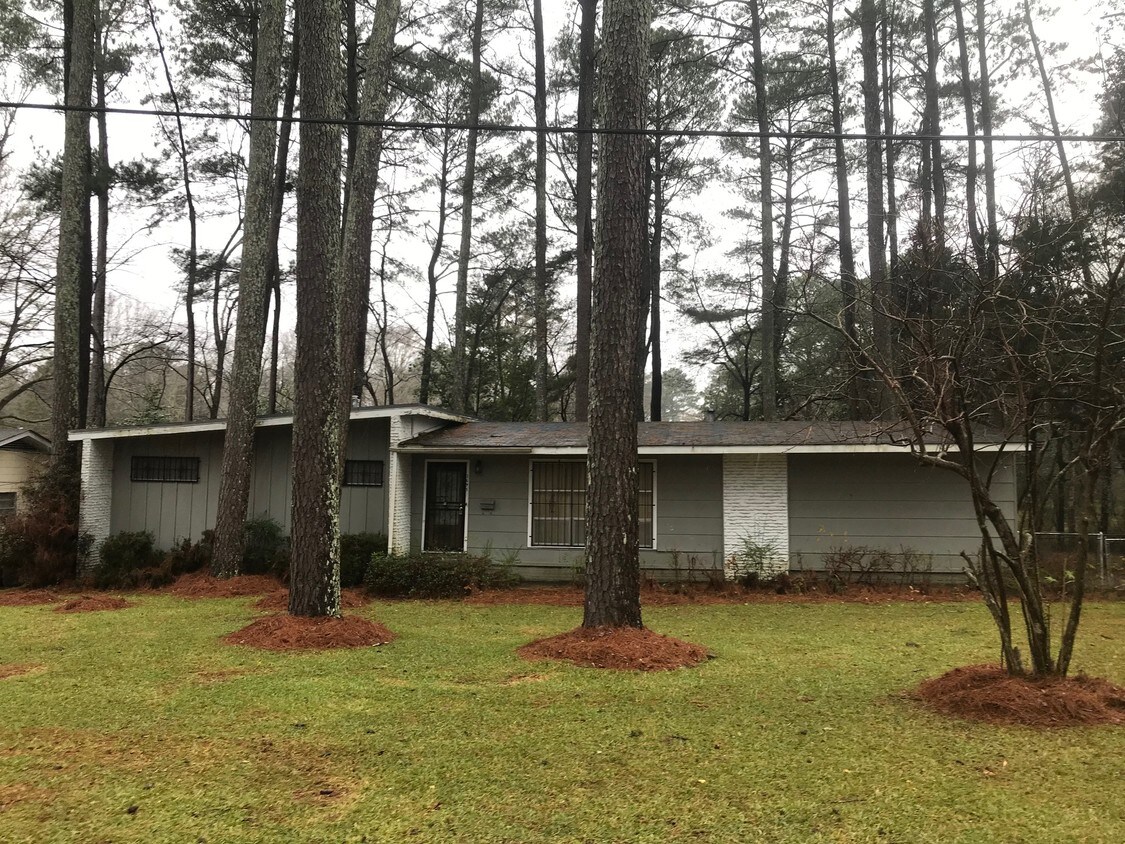 Foto principal - 2695 Pinedale St