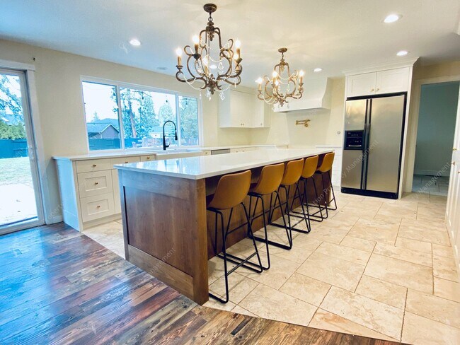 Foto del edificio - COMING SOON! Ranch Style Southwest Bend 3 ...