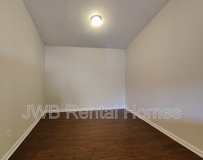 Foto del edificio - 1418 Ellis Trace Dr W