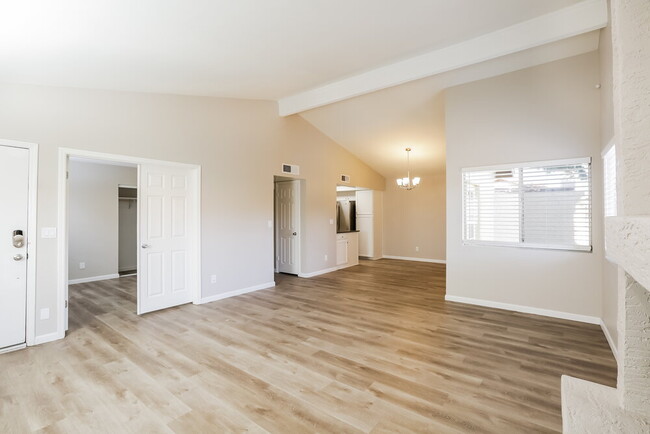 Building Photo - 2228 E Flossmoor Ave