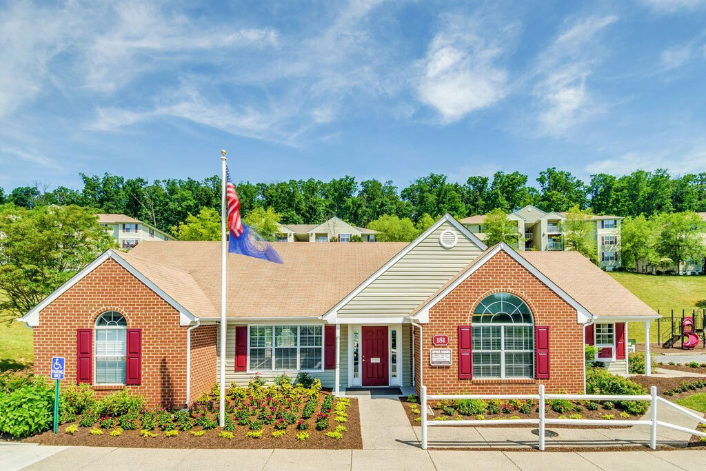 Foto principal - Chestnut Ridge Apartments