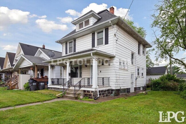 Foto del edificio - 322 Valleywood Dr