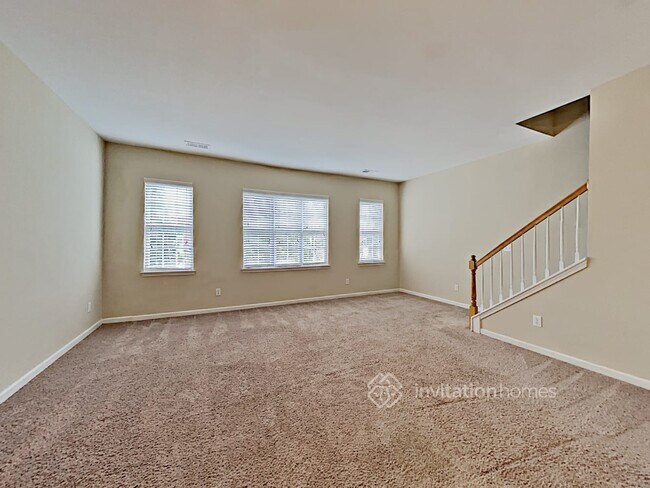 Building Photo - 9630 Kings Parade Blvd