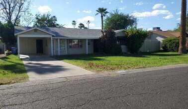Building Photo - 4128 N 46th Pl