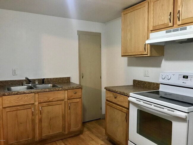 Foto del edificio - 118 S St Louis Ave