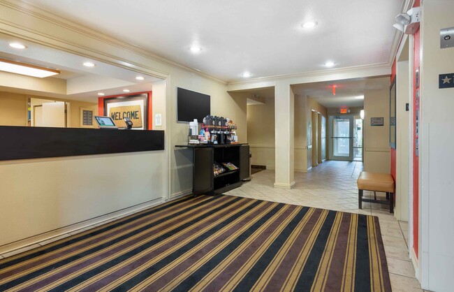 Lobby and Guest Check-in - Furnished Studio - Woodbridge