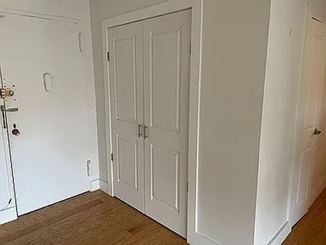 Foto del edificio - Charming 1BR Condo in Brooklyn