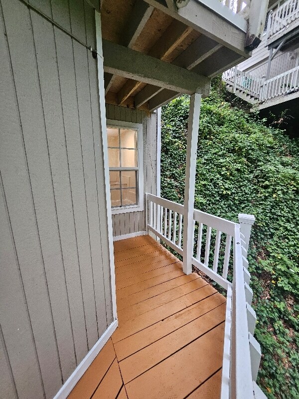 Photo - 27 E Ave (Lake Oswego, OR) Apartment