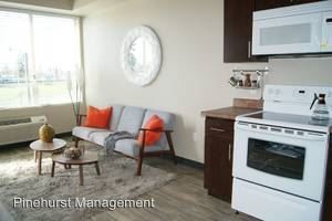 Foto del edificio - 9700 NE Everett Ct