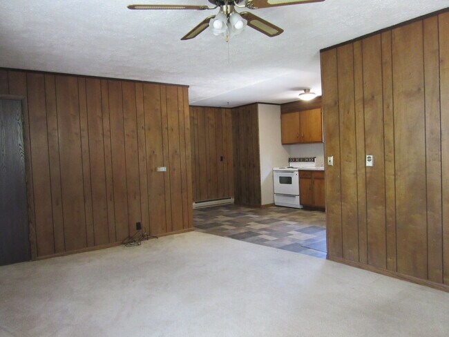 Building Photo - 3264 Mccoy Rd