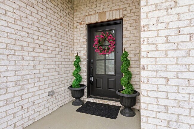 Foto del edificio - 406 Cheyenne Ct