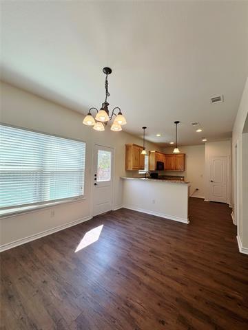 Building Photo - 102 Bridle Ct