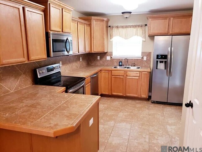 Foto del edificio - 14364 Summerset Dr
