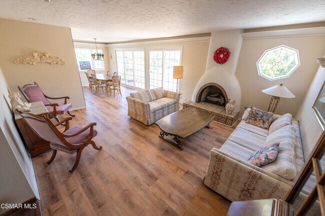 Building Photo - 5042 Llano Dr