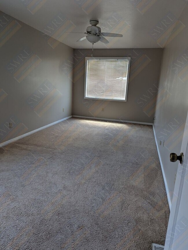 Foto del edificio - Coming Soon!  Showings available after May...