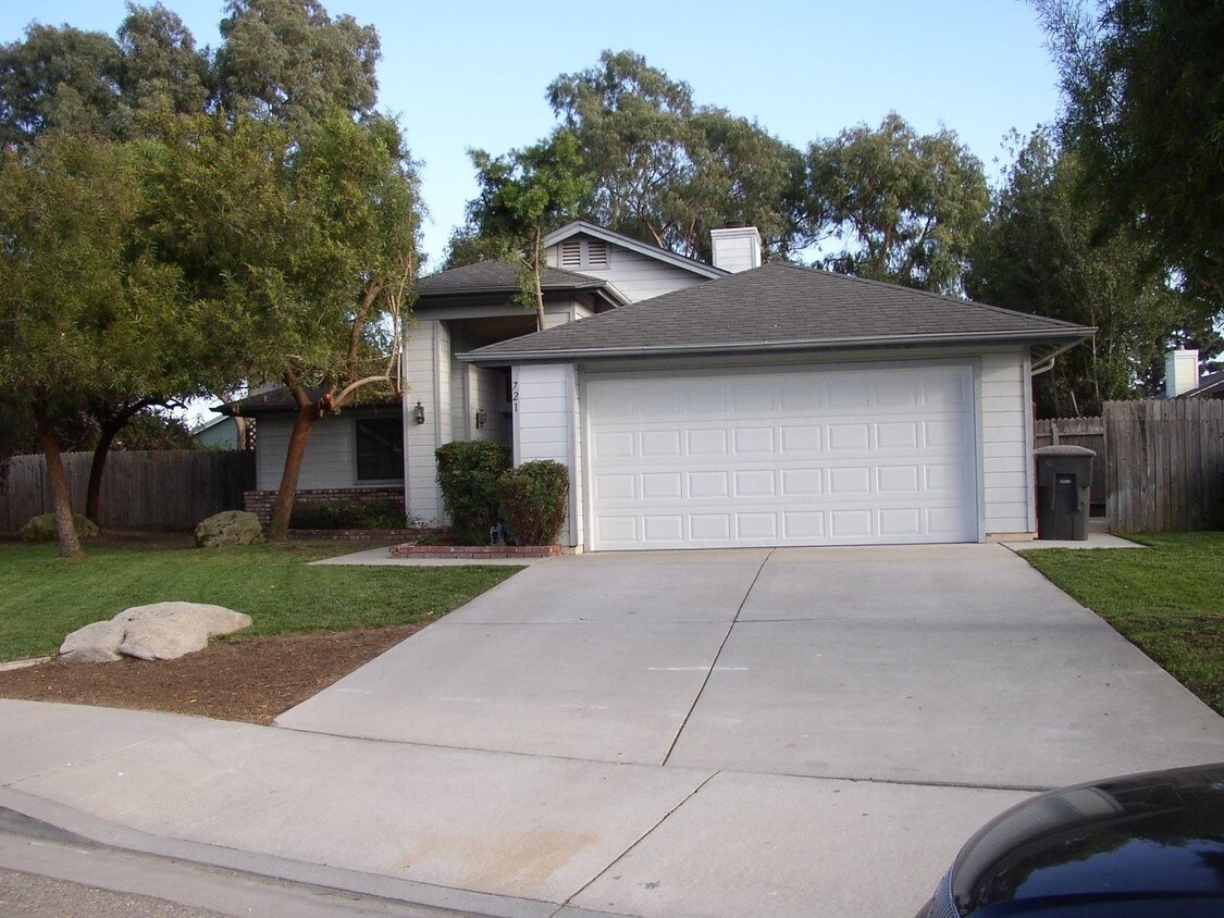 Primary Photo - 3 br, 2 bath House - 721 Windsong Lane