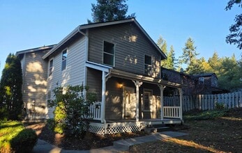 Building Photo - 26410 Granny Smith Ln NE