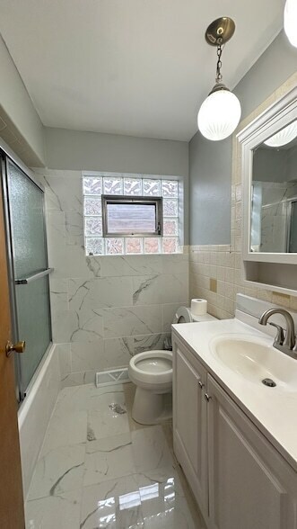 Foto del edificio - 4819 W Winnemac Ave