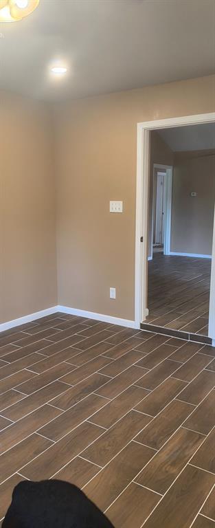 Building Photo - 3906 Oakside Dr