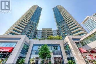 Building Photo - 7171 Yonge St