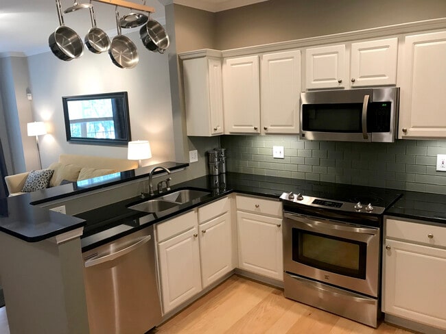 Foto del edificio - 1151 Village Ct SE