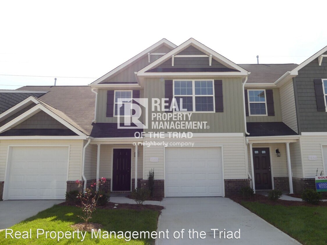 Primary Photo - 3 br, 2.5 bath House - 7646 Oliver Park Drive