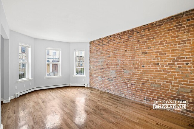 Building Photo - 105 Brunswick St