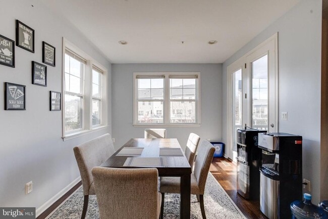 Building Photo - 7520 Calais Way