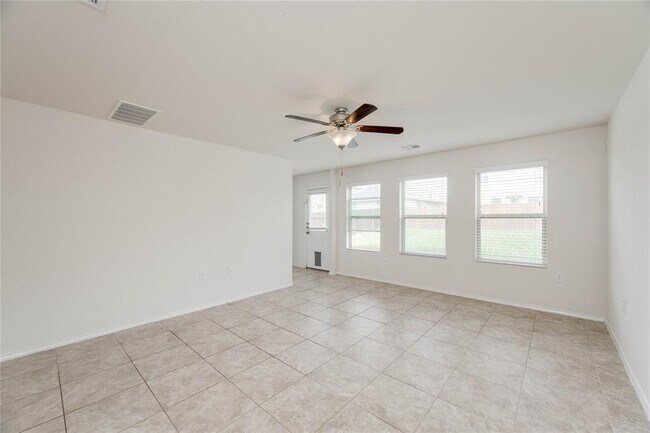 Foto del edificio - 3700 Breckenridge Dr