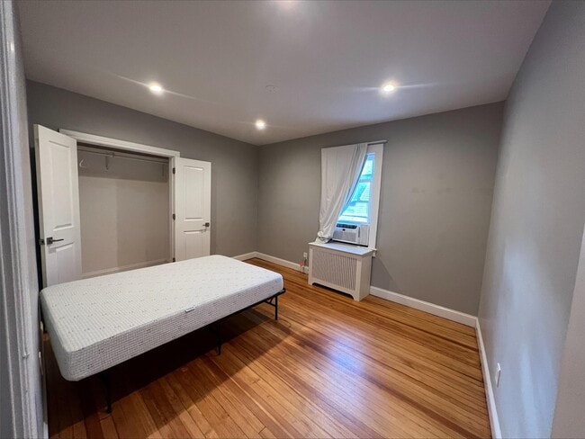 Building Photo - 44 Avenue A