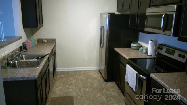 Foto del edificio - 11312 Deer Chase Ln