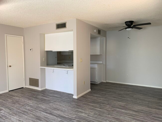 Foto del edificio - 729 E Cochise Dr