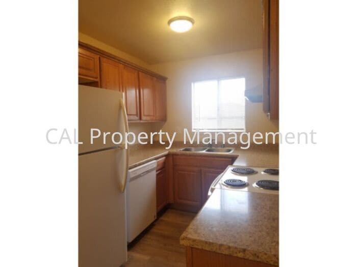 Primary Photo - 2 Bedroom Apartment North Salinas