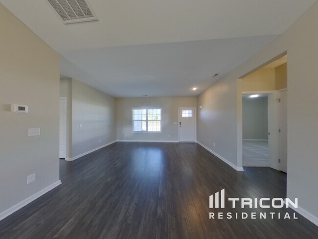 Foto del edificio - 1018 Cyril Dr