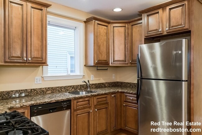 Photo - 164 Boylston St Apartment