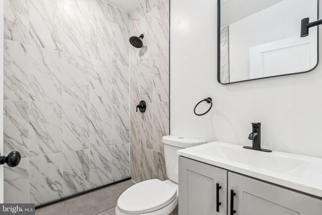 Building Photo - 1125 W Cumberland St