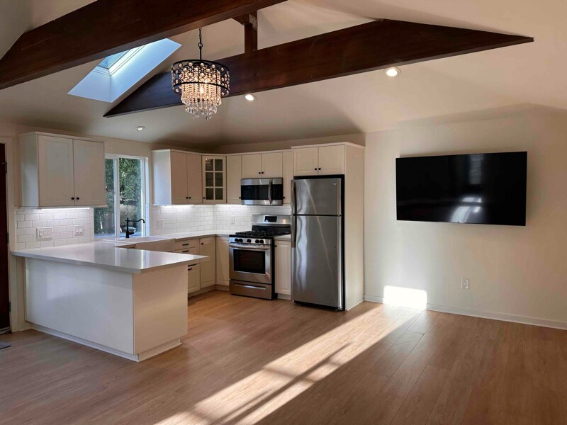 Foto principal - 4716 Willowcrest Ave