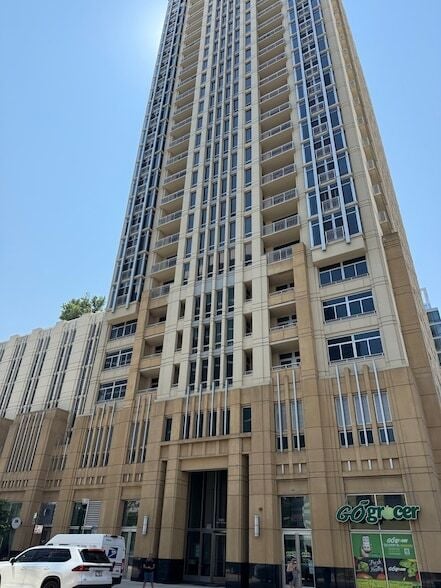 Building Photo - 1400 S Michigan Ave