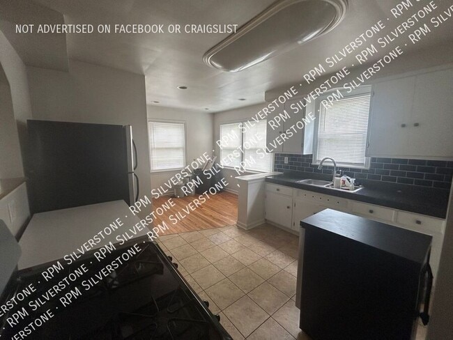 Foto del edificio - 23511 Majestic-