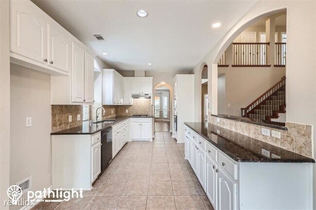 Foto del edificio - 5 br, 3.5 bath House - 31 Painted Rock Cou...
