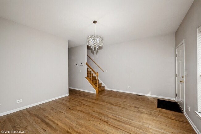 Foto del edificio - 3524 S Prairie Ave