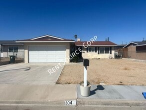 Building Photo - 304 Grove Ct