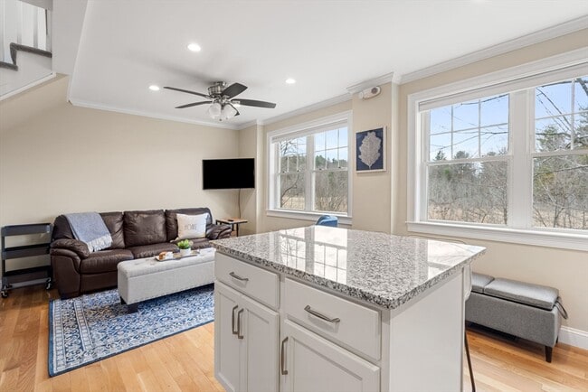 Foto del edificio - 48 Boston Rd