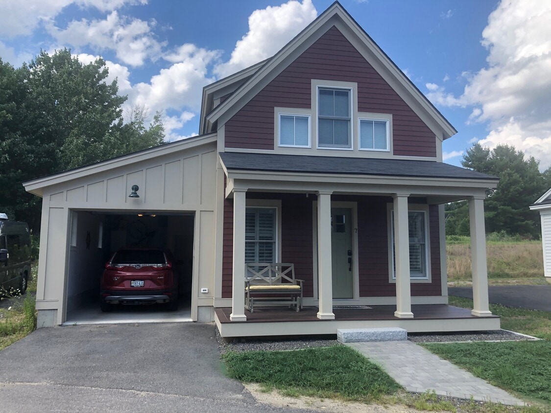 Primary Photo - 7 Anemone Mews