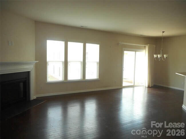 Foto del edificio - 6538 Portland Rose Ln
