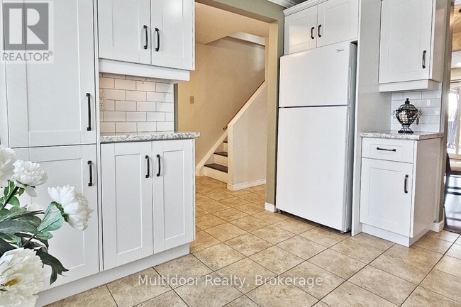 Building Photo - 12 Hill St