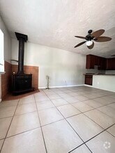 Building Photo - 2884 Par Ln