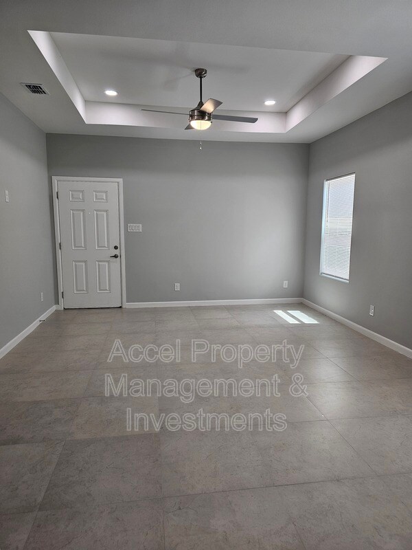 Foto del edificio - 816 N Abbey Ave