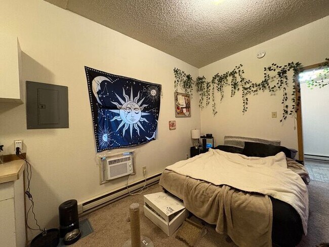 Foto del edificio - $850 | 1 Bedroom, 1 Bathroom Apartment | Pet Friendly | Available for an August 1st, 2026 Move In!